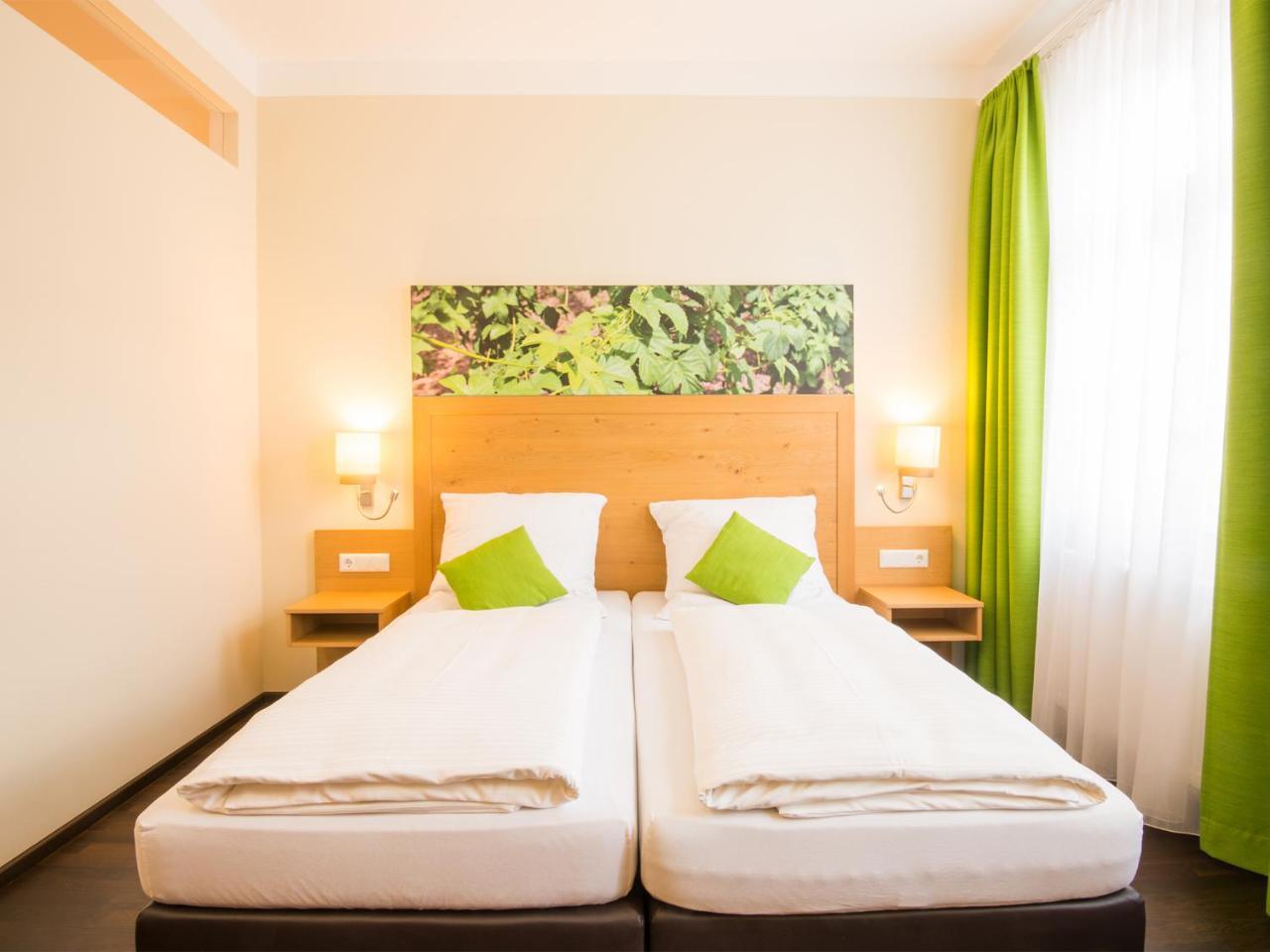 Hotel Brauereigasthof Amberger Kosching Bagian luar foto