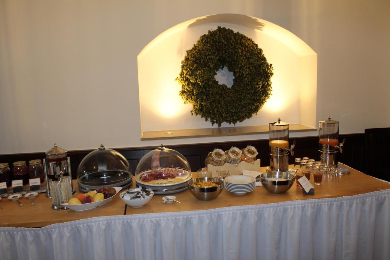Hotel Brauereigasthof Amberger Kosching Bagian luar foto